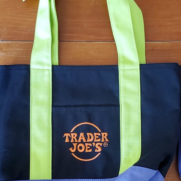 Trader Joe's Trick or Treat Mini Canvas Tote Bags  Set of 2 New with Tags - Picture 2 of 5